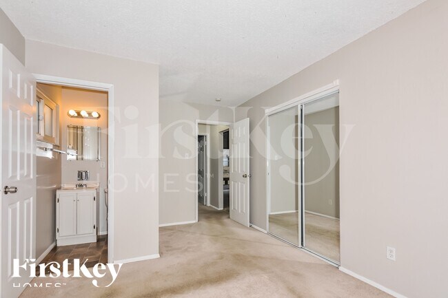 Building Photo - 14389 Wild Fox Ct