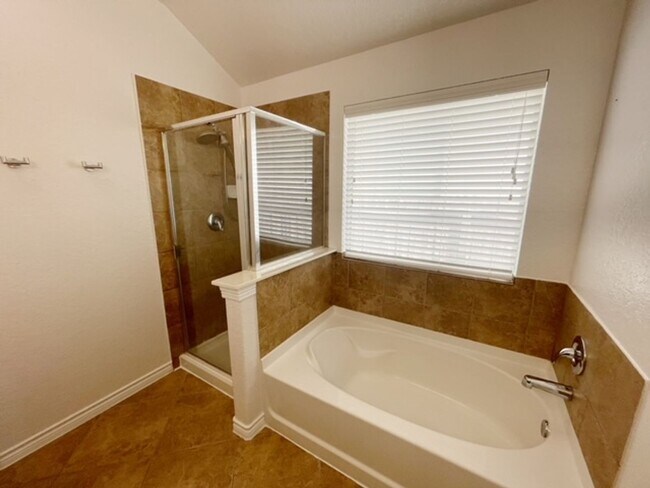 Building Photo - 3BED/2BATH Home for lease! Available NOW!