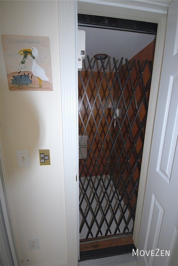 Building Photo - 111 Spencer Farlow Dr-