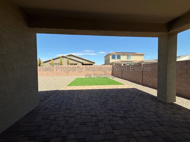Building Photo - 5352 W Farmhand Dr