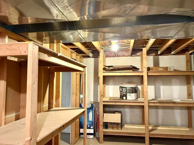 Building Photo - 2341 Timbercrest Ct