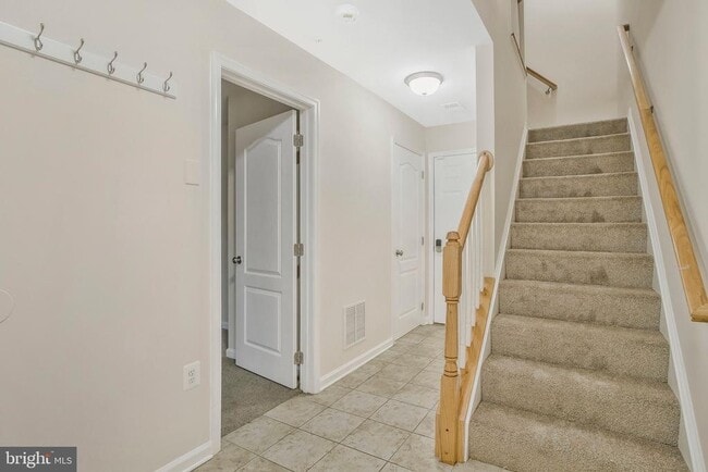 Building Photo - 1612 Fernwood Dr
