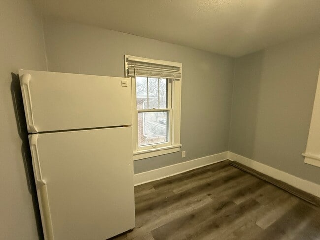 Building Photo - 3718 S Wayne Ave