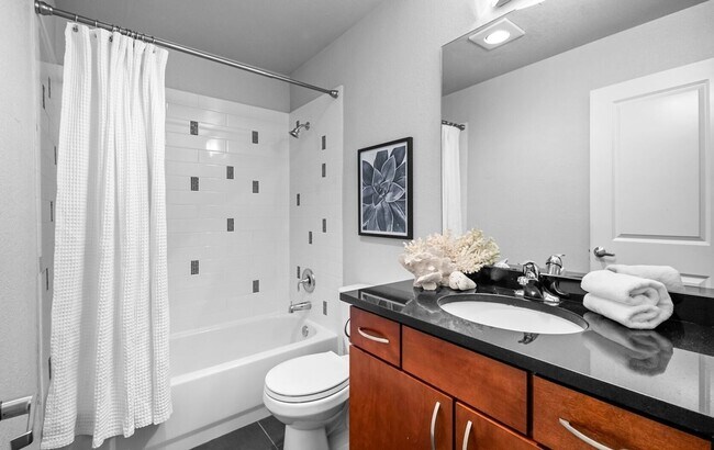 Building Photo - Completely Refreshed Two-Bedroom Condo