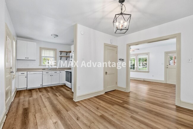 Building Photo - 3 Bedroom 2 Bath in Farmville!