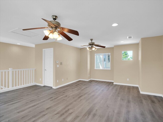 Building Photo - 4312 Middlefield Dr