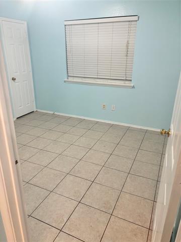 Building Photo - 6318 Sasaki Way