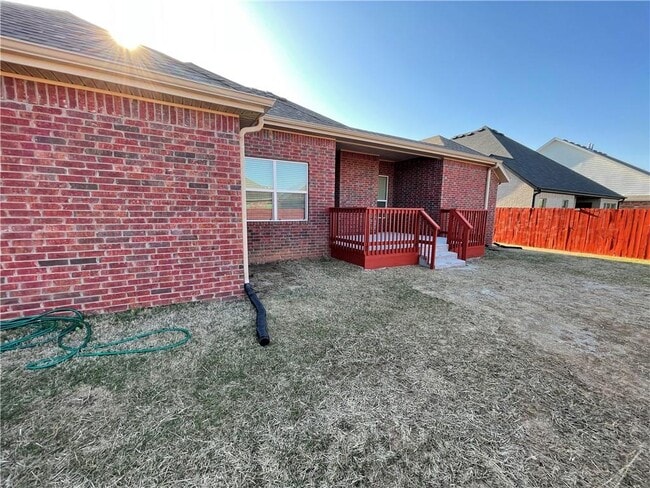 Building Photo - 4405 SW Eggersway Pl