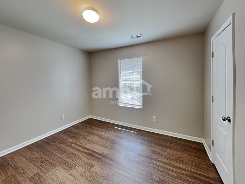 Building Photo - 6227 Thompson Brook Lane