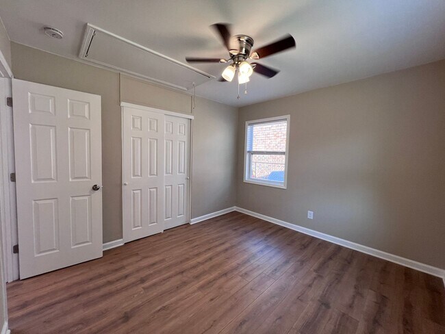 Building Photo - 3 Bedroom 2 bath home in downtown Port Wentworth