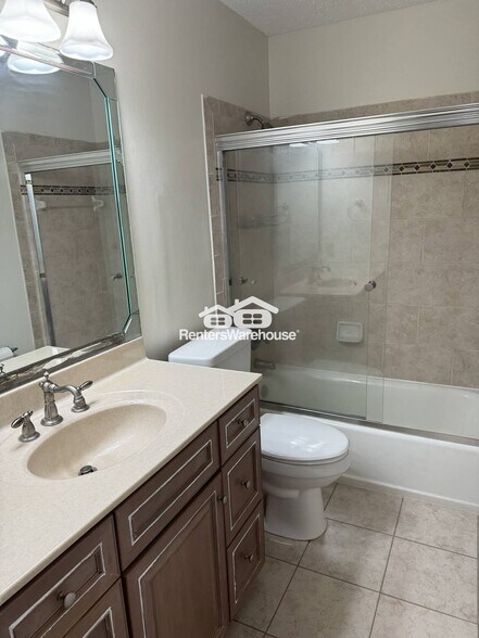 Building Photo - 2009 Grinnell Terrace