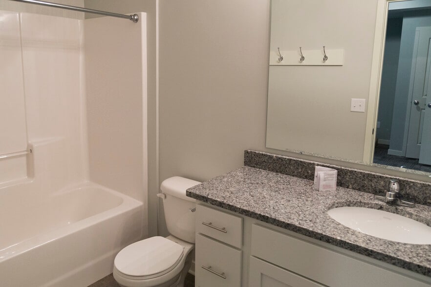 Bathroom 2 - 341 Robey Pl SE