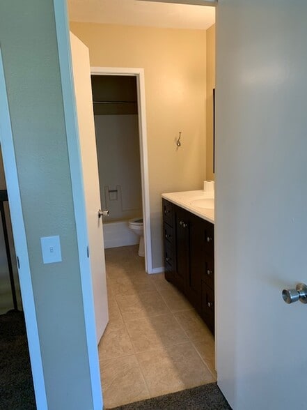 VIEW OF BATHROOM - 10157 Caminito Jovial