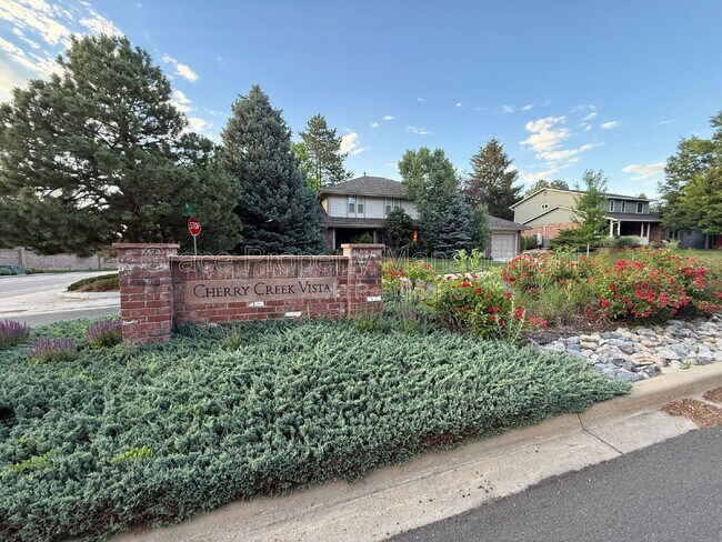 Building Photo - 5728 S Kenton St