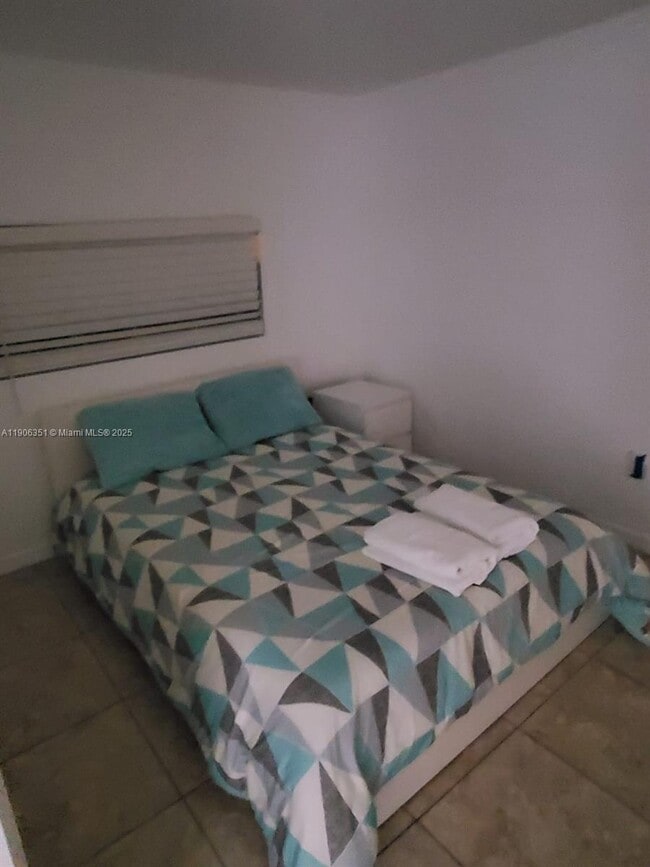 Building Photo - 13101 SW 14th St