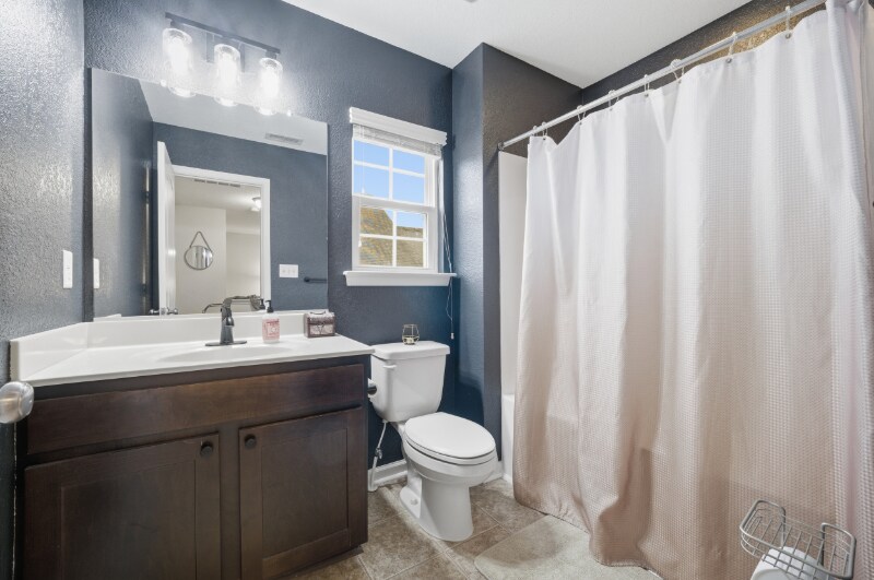 Building Photo - 5022 Breleigh Ln