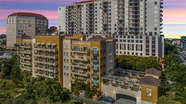 Building Photo - 20 Calabria Ave