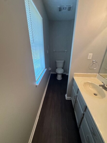 Building Photo - 10101 Stephenson Ln