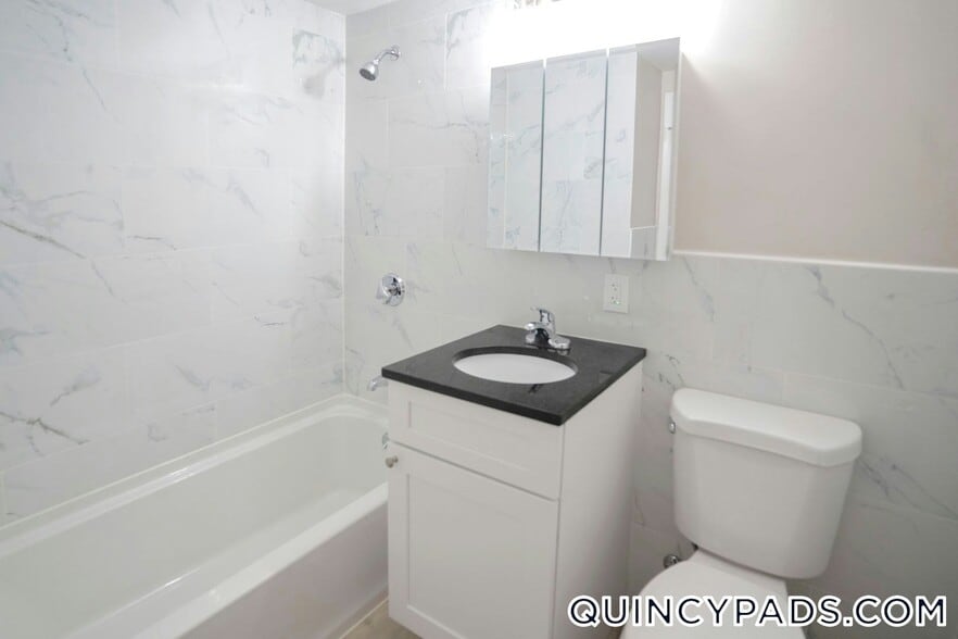 Building Photo - 22 Presidential Dr