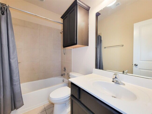 Building Photo - "Charming 3-Bed, 2-Bath Retreat in Humble, TX – Your Perfect Home Awaits on Justin Ridge Ln!"