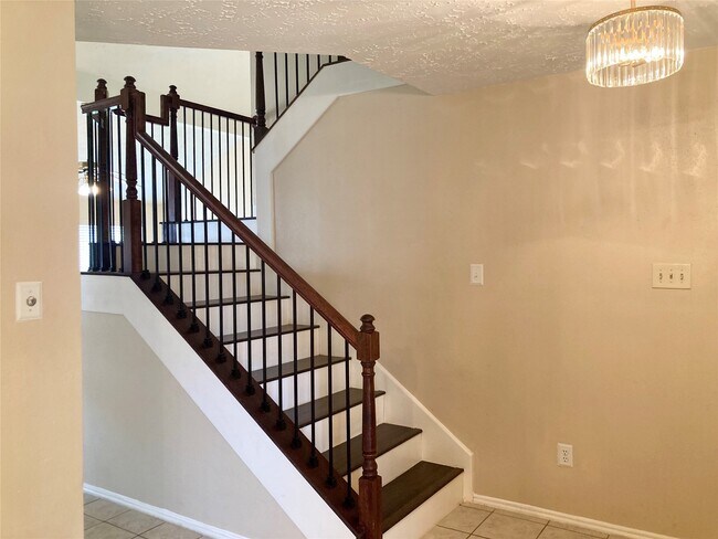Building Photo - 12319 Fern Meadow Dr