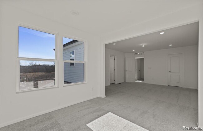 Building Photo - 5570 E Spaniel Dr