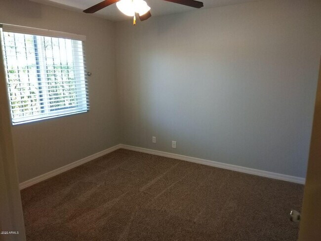 Building Photo - 641 N Lesueur Cir