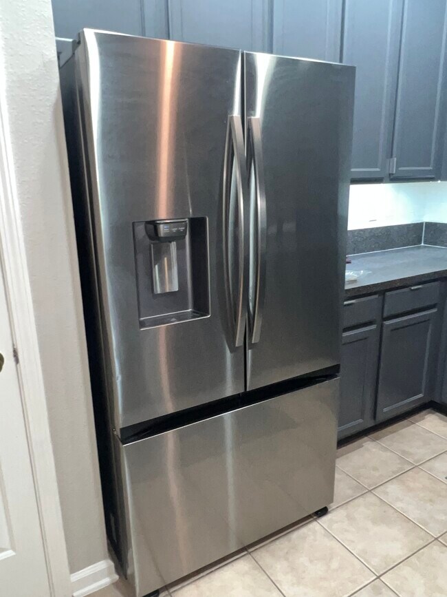 Building Photo - Emerald Preserve Townhome