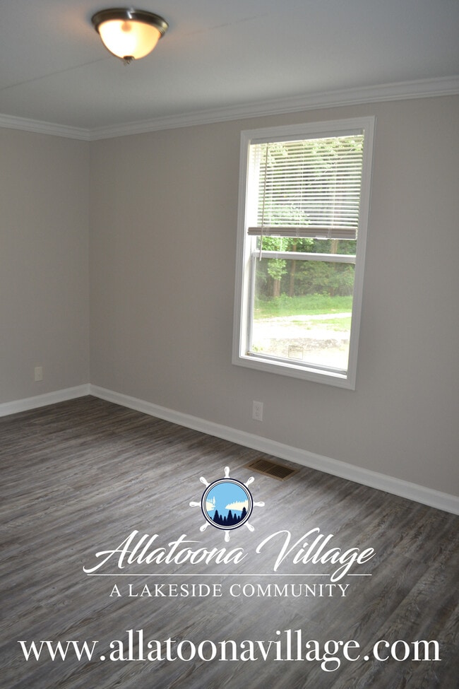 Building Photo - Lake Access and 1 mile to Downtown Acworth! Renovated 3BR/2Bth Pet Friendly