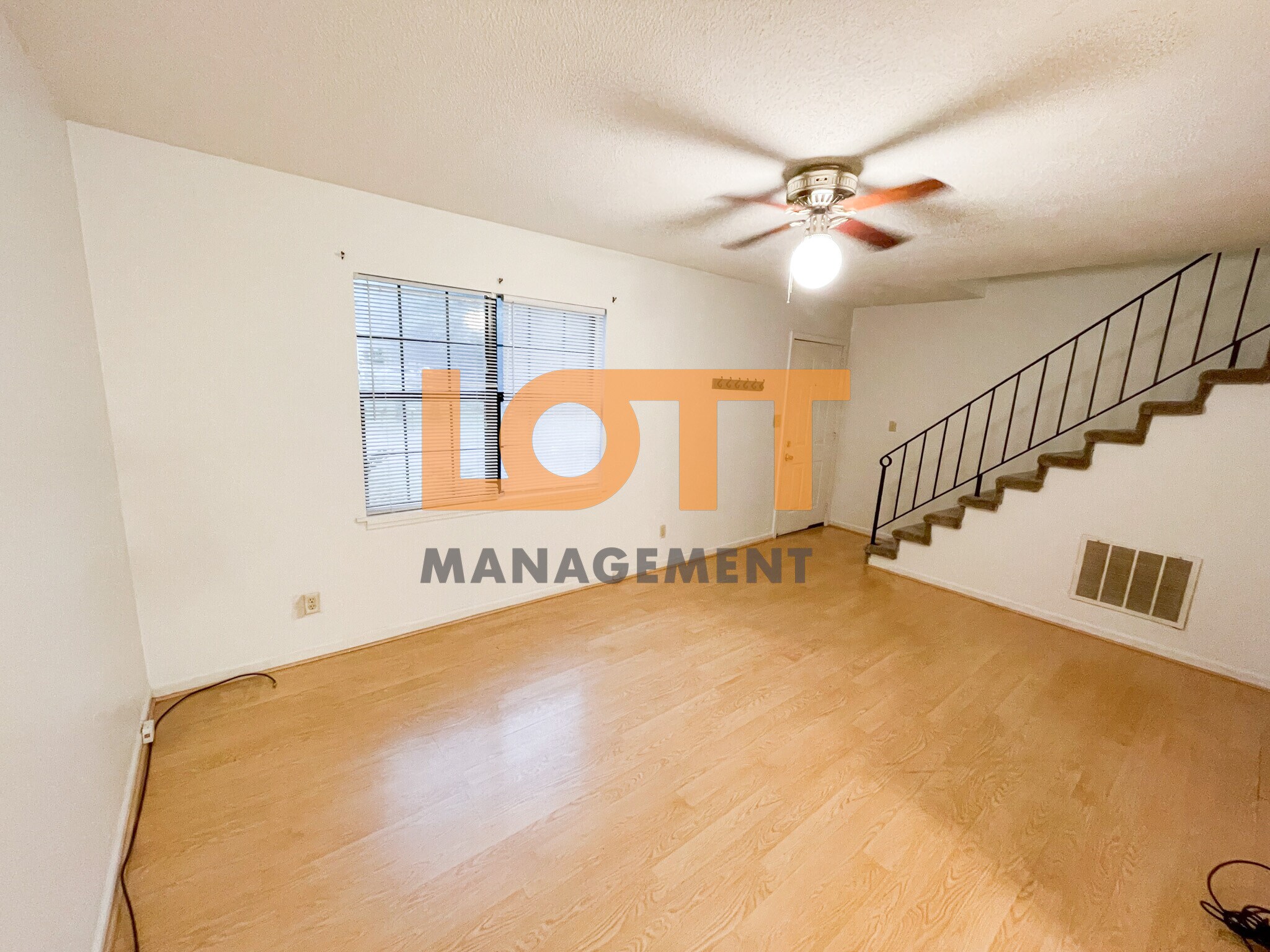 Building Photo - 31 Saint Mark Rd