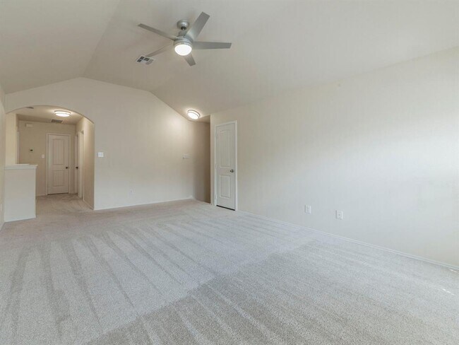 Building Photo - 18705 Falcon Pointe Blvd