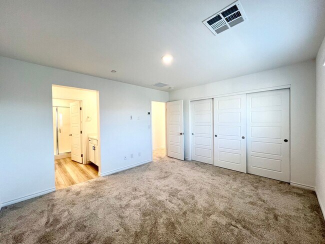 Building Photo - 10773 Briset Ct