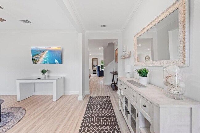 Building Photo - 206 Piper Cv