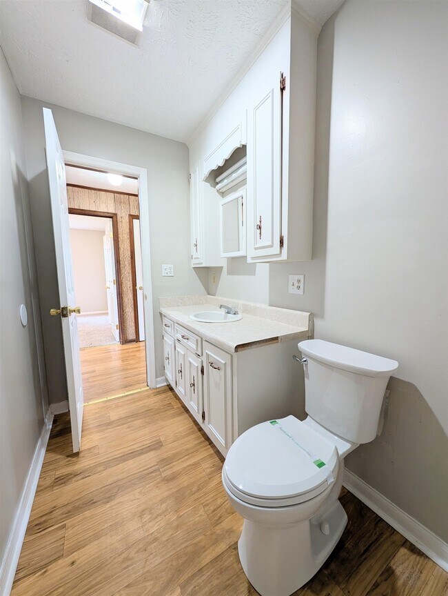 Building Photo - 6003 Sunrise Dr