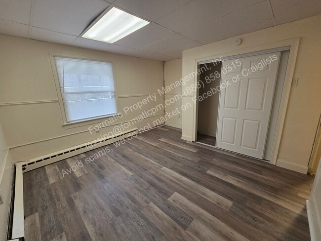 Building Photo - 1022 Ridge St