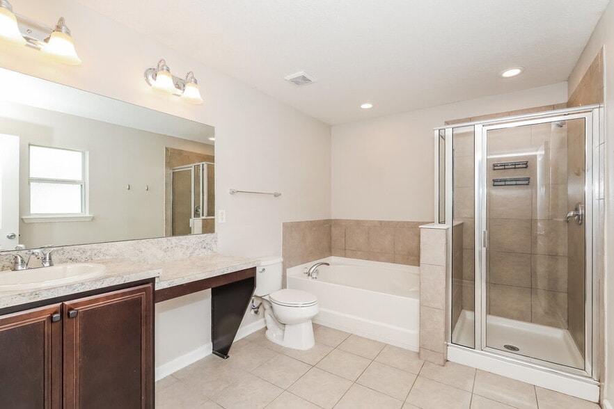 Building Photo - 6582 Winding Greens Dr