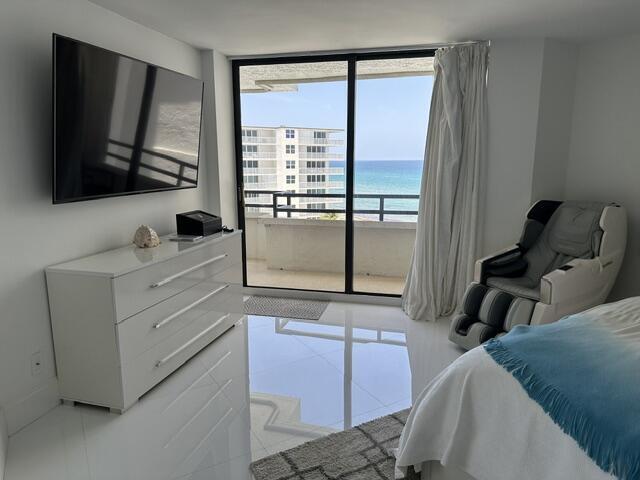 Building Photo - 3560 S Ocean Blvd