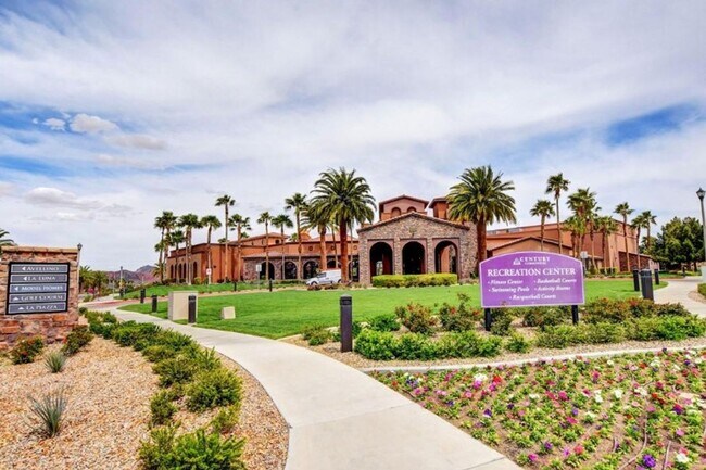 Building Photo - BEAUTIFUL 4 BEDROOM HOME IN GUARD GATED COMMUNITY!