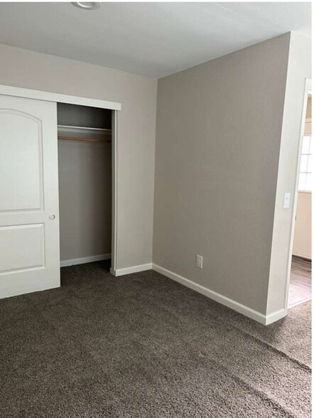 Building Photo - 11111111 Kaseberg Dr