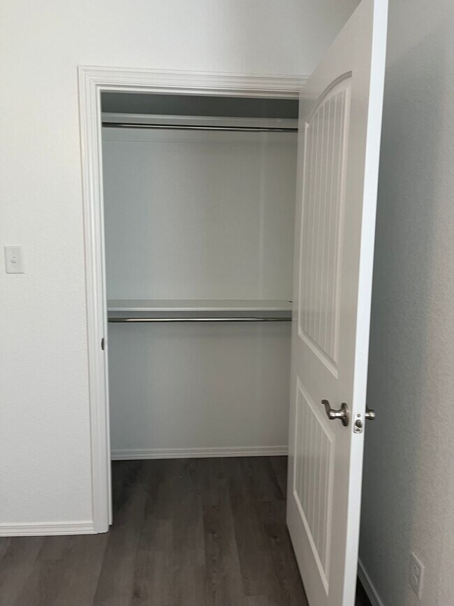 Building Photo - COX-POPLAR ST