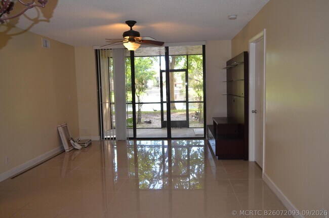 Building Photo - 5821 Riverside Dr