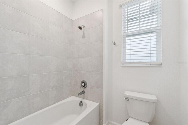 Building Photo - 2509 Relaxing Ln