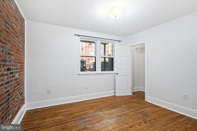 Building Photo - 1305 Spruce St