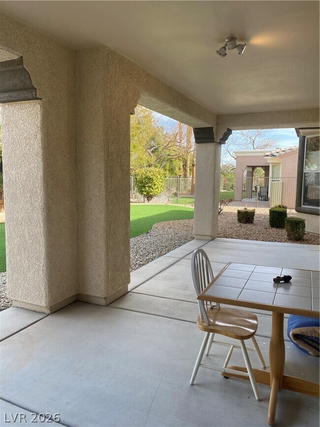 Building Photo - 10340 Riva De Destino Ave