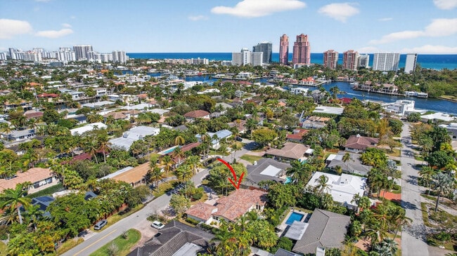 Building Photo - 2808 NE 22nd St