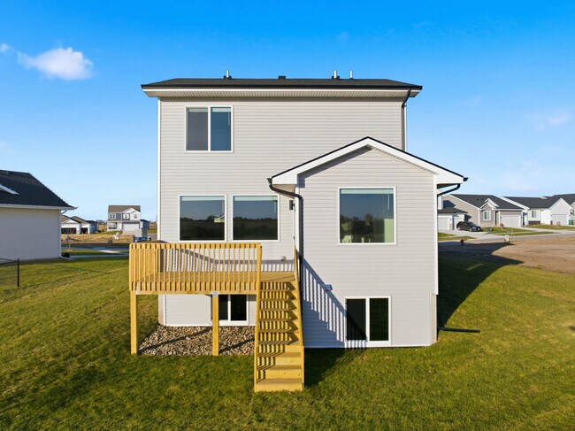 Building Photo - 526 43rd St SW