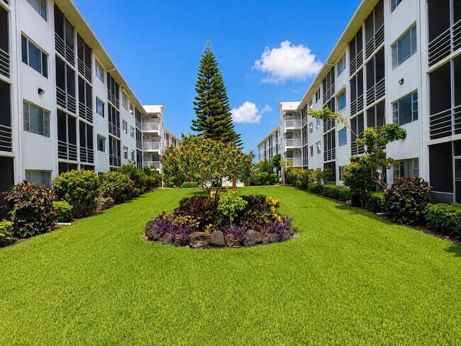 Building Photo - 4500 N Flagler Dr