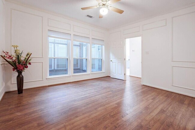 Building Photo - 127 S Copperknoll Cir