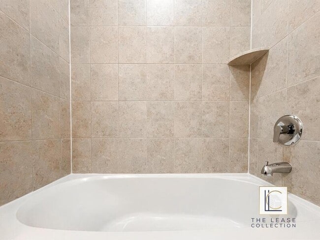 Building Photo - 9616 Wesbourne Dr