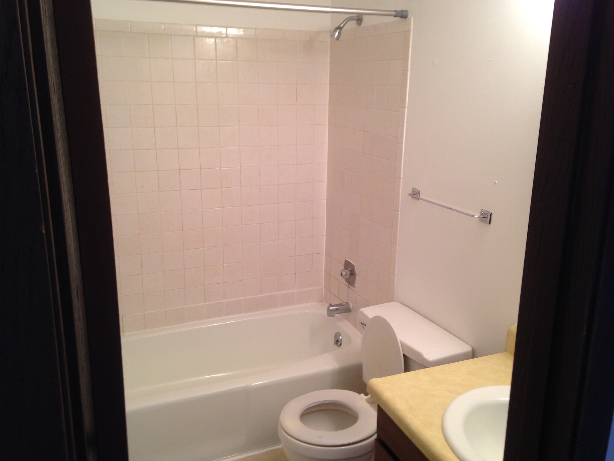 Building Photo - 609 Kennedy Dr